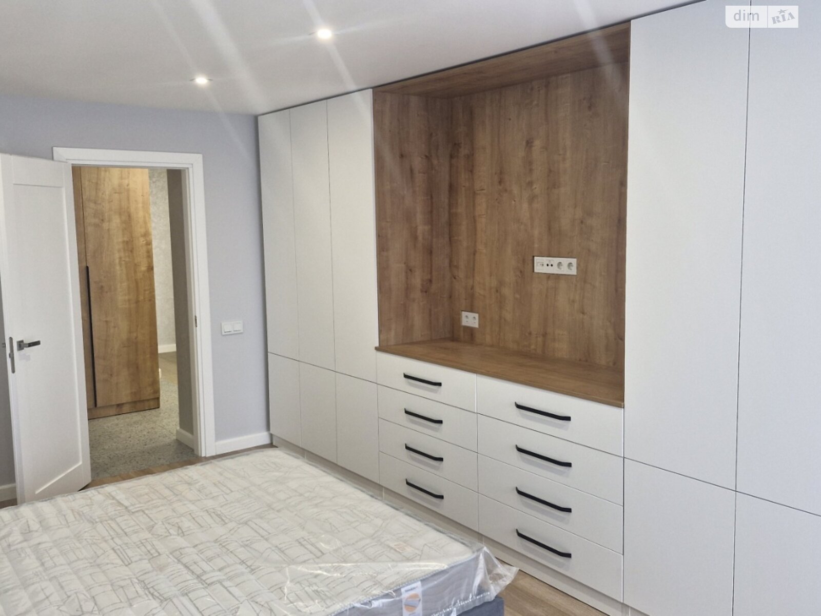 однокомнатная квартира в Тернополе, район Центр, на ул. Станислава Монюшко в аренду на долгий срок помесячно фото 1