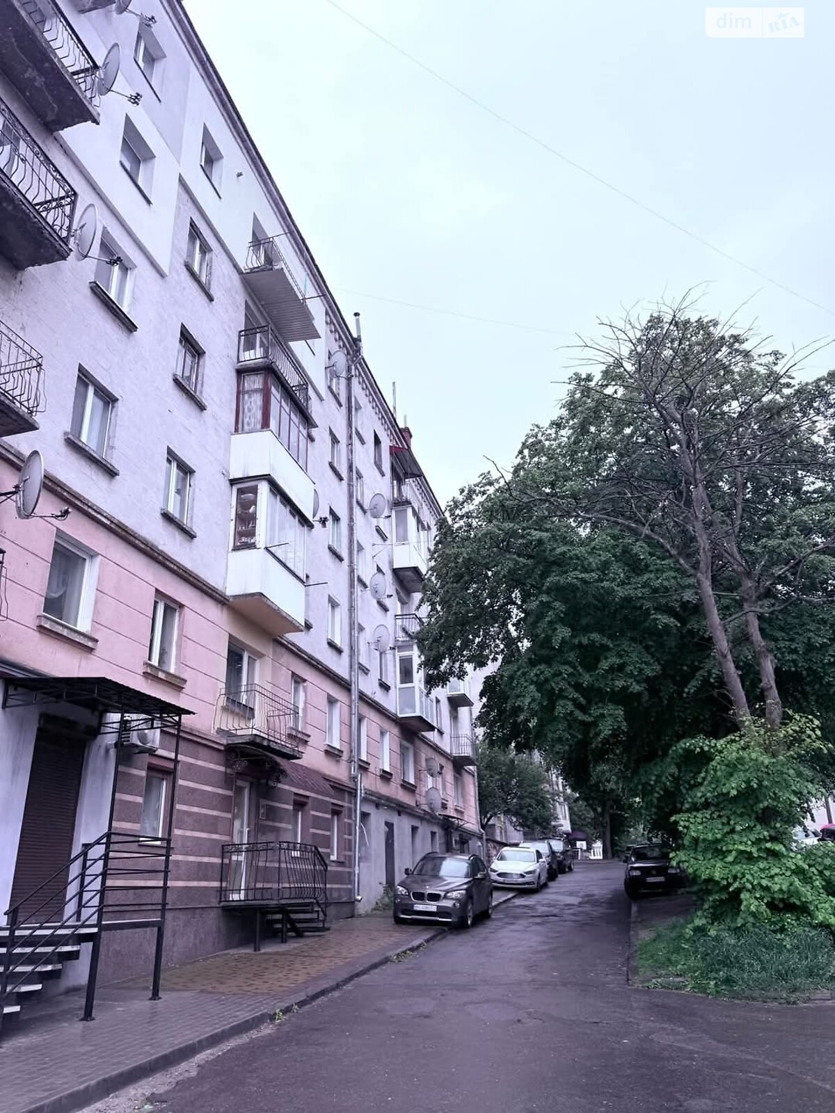 двухкомнатная квартира в Тернополе, район Центр, на ул. Старый Рынок в аренду на долгий срок помесячно фото 1 двухкомнатная квартира в Тернополе, район Центр, на ул. Старый Рынок в аренду на долгий срок помесячно фото 1