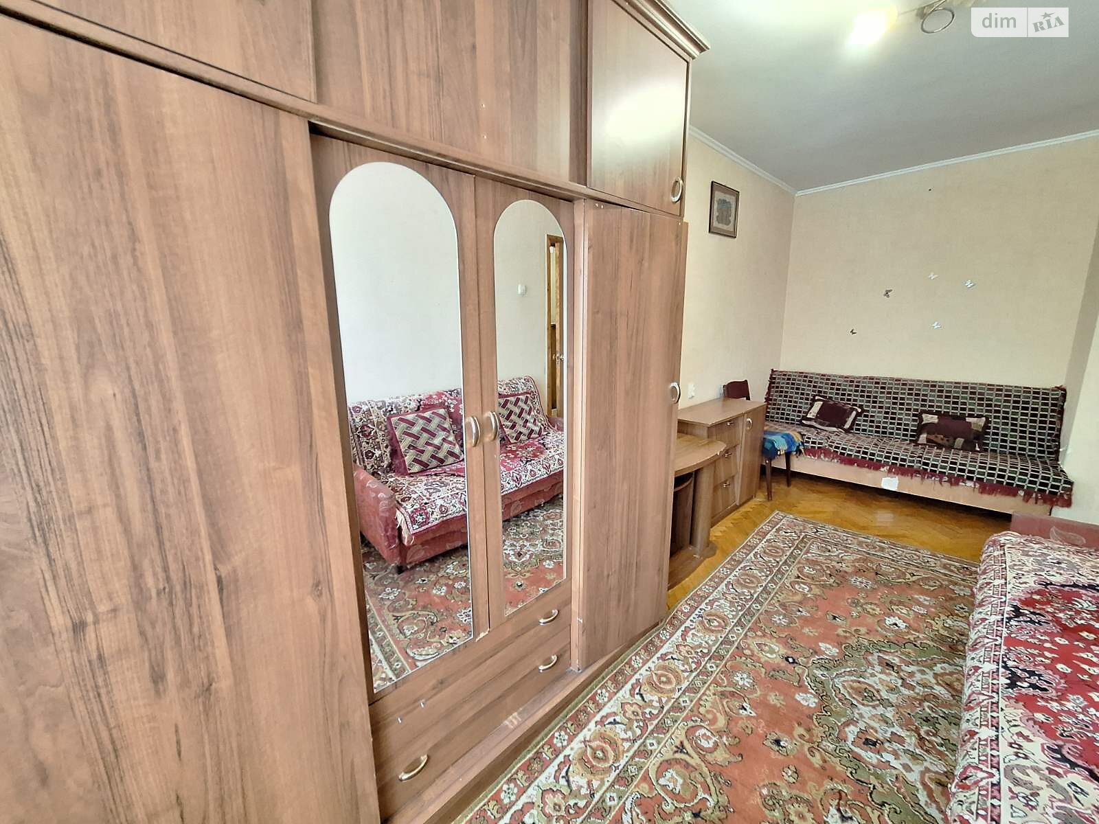 двокімнатна квартира в Тернополі, район Центр, на вул. Торговиця в довготривалу оренду помісячно фото 1 двокімнатна квартира в Тернополі, район Центр, на вул. Торговиця в довготривалу оренду помісячно фото 1
