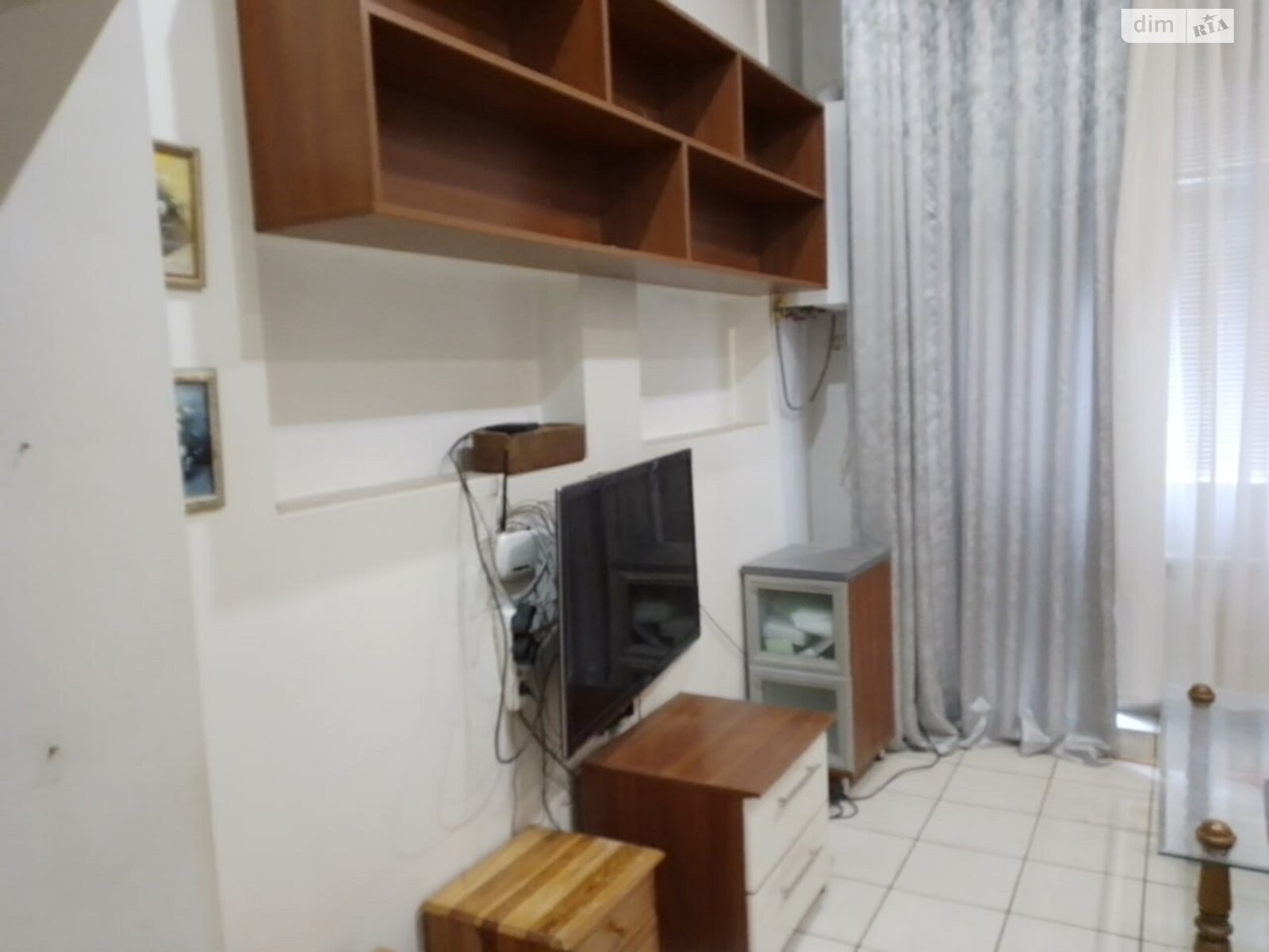 двокімнатна квартира в Тернополі, район Центр, на вул. Валова 2 в довготривалу оренду помісячно фото 1 двокімнатна квартира в Тернополі, район Центр, на вул. Валова 2 в довготривалу оренду помісячно фото 1