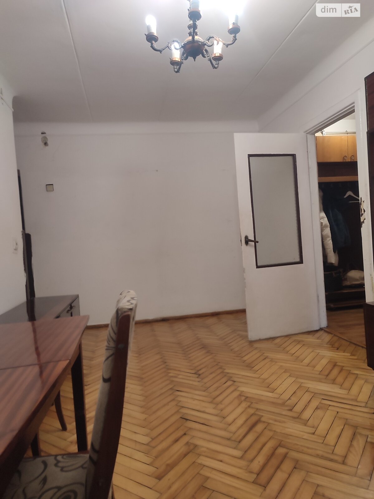 трехкомнатная квартира в Тернополе, район Центр, на ул. Замкова в аренду на долгий срок помесячно фото 1