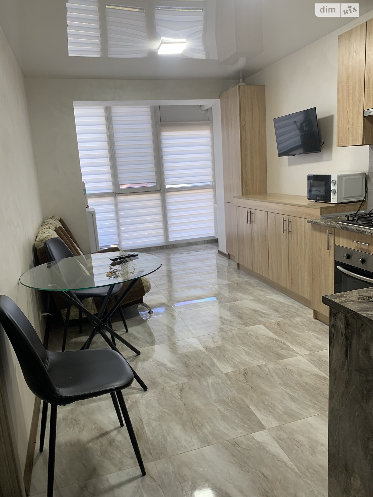 однокомнатная квартира в Тернополе, район Центр, на ул. Замонастырская в аренду на долгий срок помесячно фото 1