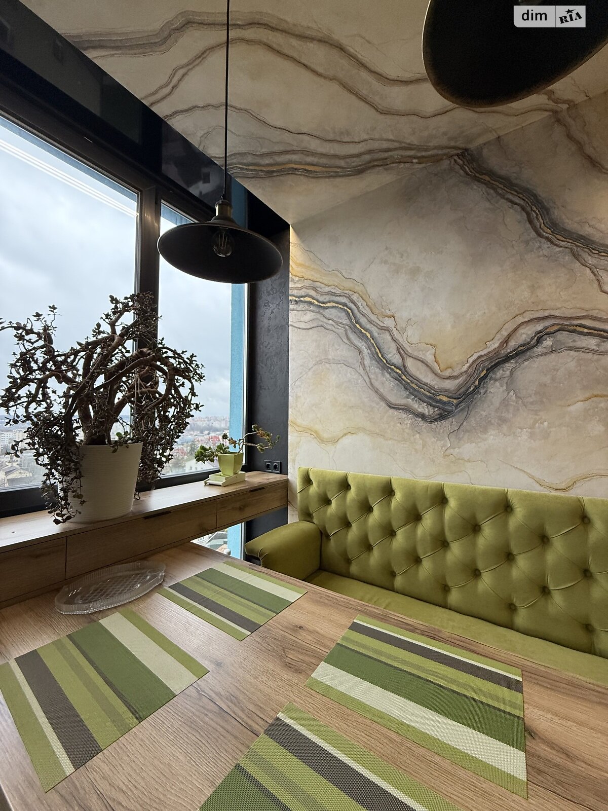 однокімнатна квартира в Тернополі, район Центр, на вул. Замонастирська в довготривалу оренду помісячно фото 1 однокімнатна квартира в Тернополі, район Центр, на вул. Замонастирська в довготривалу оренду помісячно фото 1