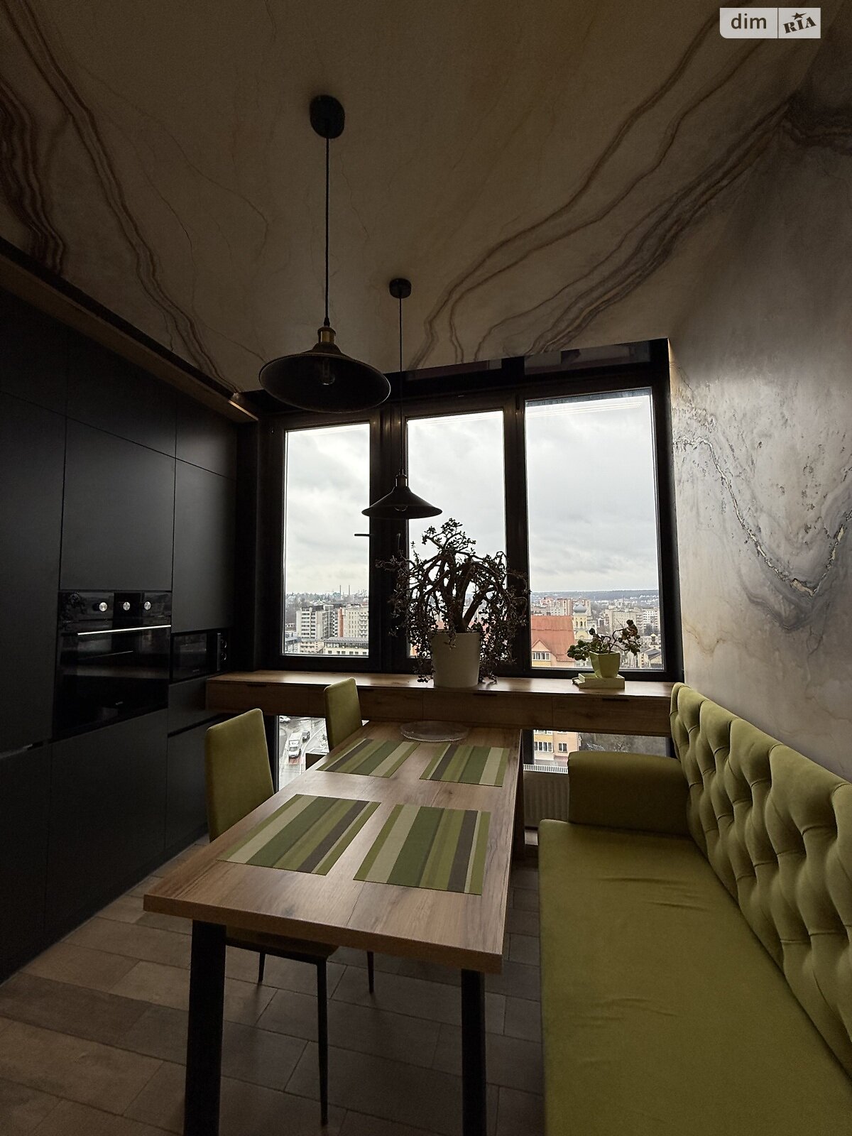 однокімнатна квартира в Тернополі, район Центр, на вул. Замонастирська в довготривалу оренду помісячно фото 1 однокімнатна квартира в Тернополі, район Центр, на вул. Замонастирська в довготривалу оренду помісячно фото 1