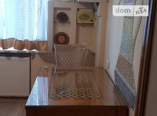 однокомнатная квартира с мебелью в Тернополе, район Центр, в аренду на долгий срок помесячно фото 1 однокомнатная квартира с мебелью в Тернополе, район Центр, в аренду на долгий срок помесячно фото 1