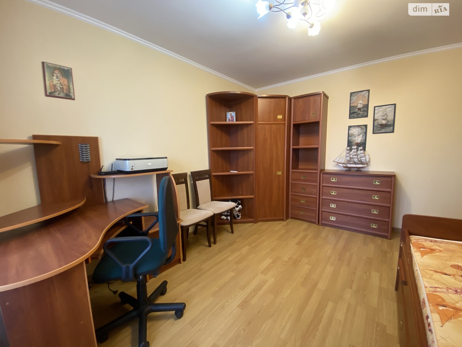 трикімнатна квартира в Тернополі, район Східний, на просп. Бандери Степана в довготривалу оренду помісячно фото 1 трикімнатна квартира в Тернополі, район Східний, на просп. Бандери Степана в довготривалу оренду помісячно фото 1