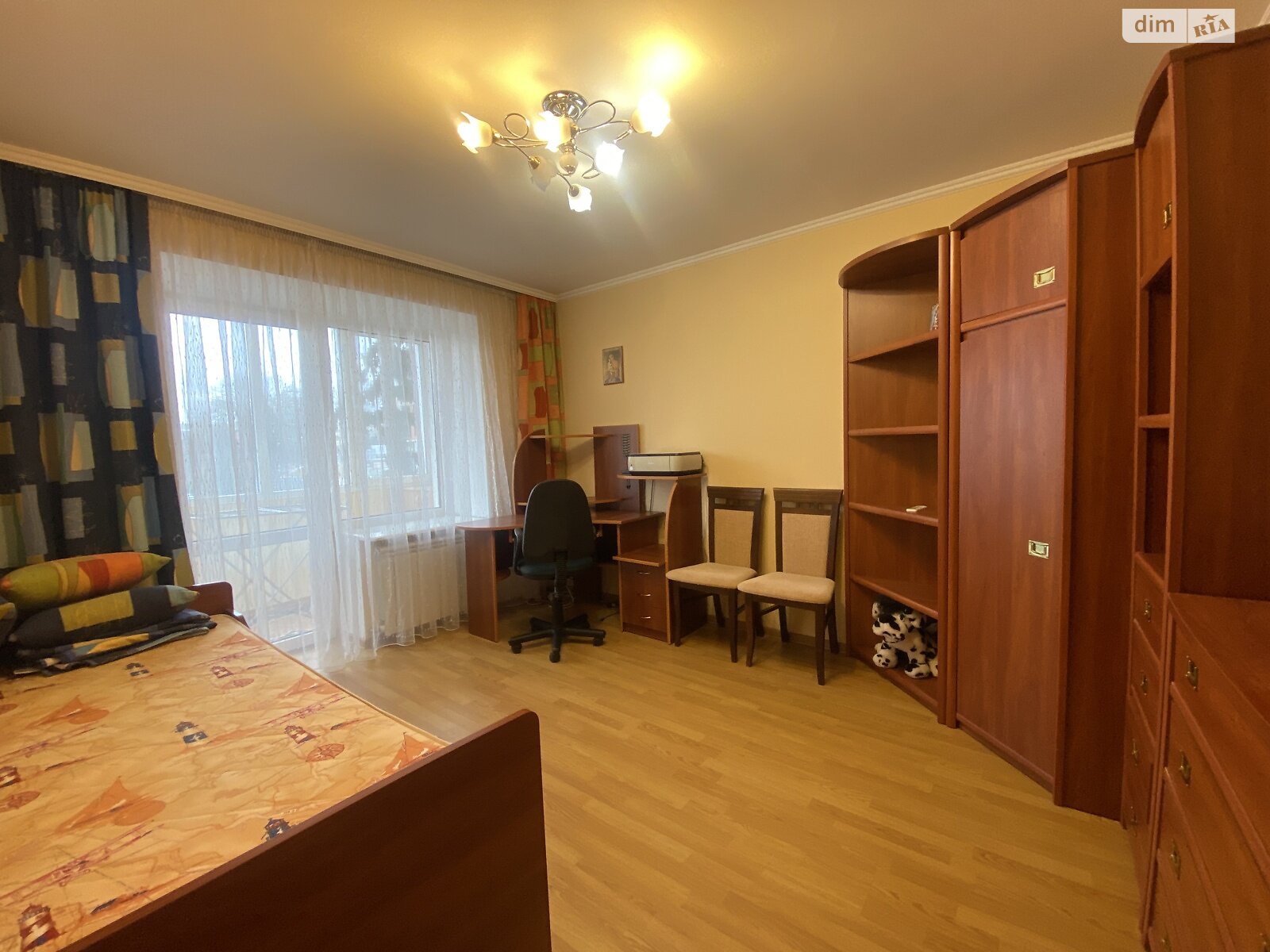 трикімнатна квартира в Тернополі, район Східний, на просп. Бандери Степана в довготривалу оренду помісячно фото 1 трикімнатна квартира в Тернополі, район Східний, на просп. Бандери Степана в довготривалу оренду помісячно фото 1
