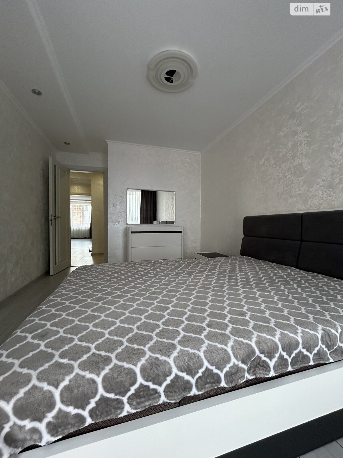 двокімнатна квартира в Тернополі, район Східний, на просп. Бандери Степана в довготривалу оренду помісячно фото 1 двокімнатна квартира в Тернополі, район Східний, на просп. Бандери Степана в довготривалу оренду помісячно фото 1