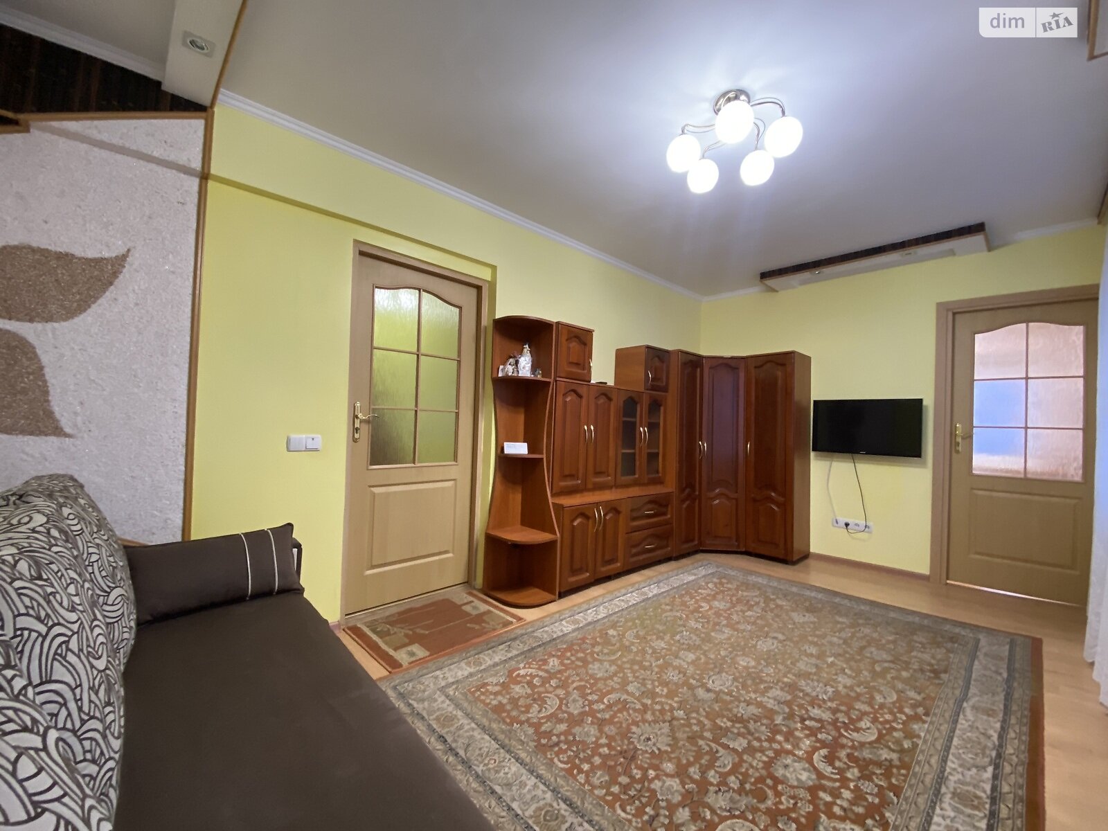 двухкомнатная квартира в Тернополе, район Восточный, на просп. Бандеры Степана в аренду на долгий срок помесячно фото 1