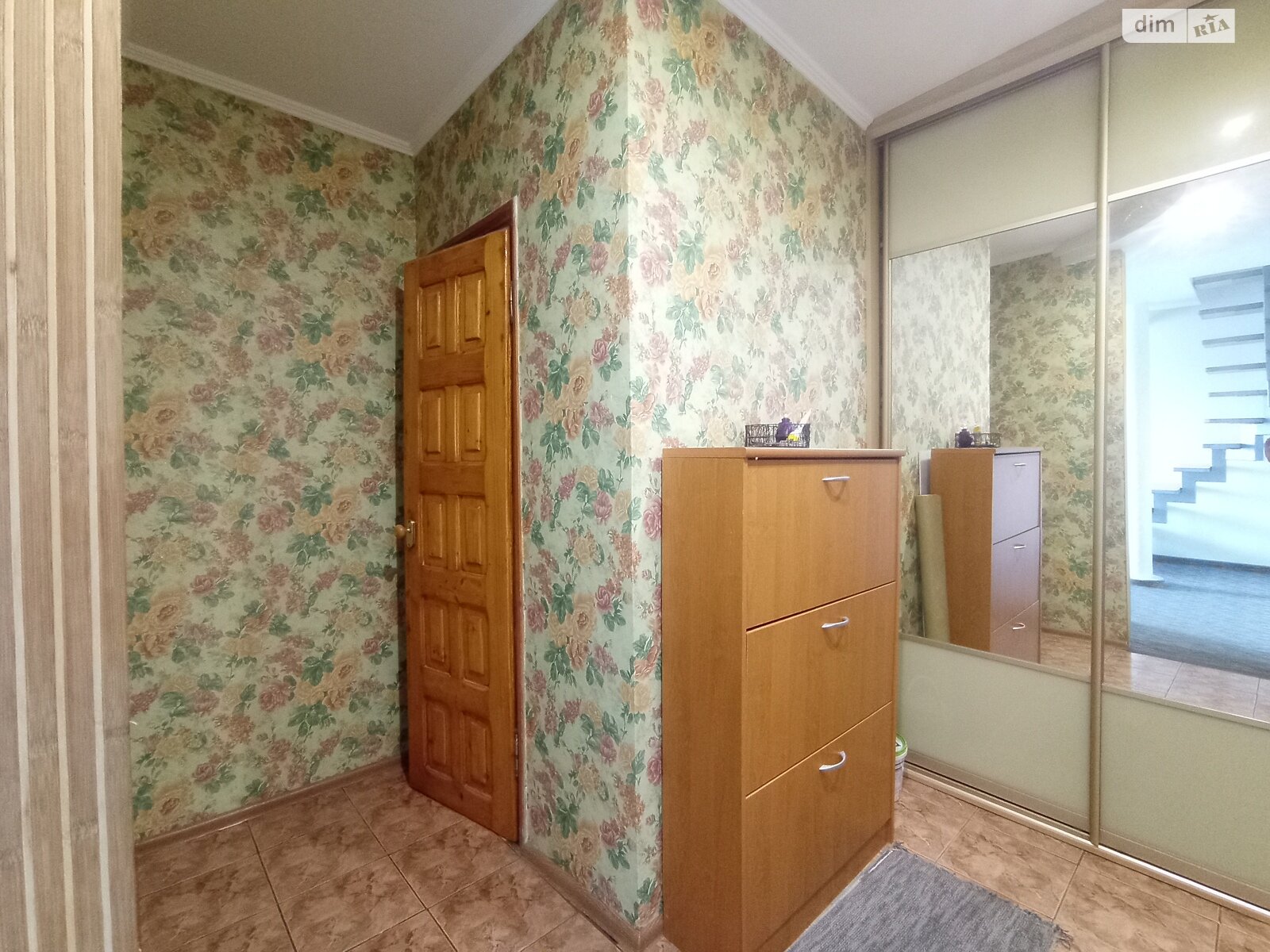 трикімнатна квартира в Тернополі, район Східний, на вул. Дорошенка Петра Гетьмана в довготривалу оренду помісячно фото 1 трикімнатна квартира в Тернополі, район Східний, на вул. Дорошенка Петра Гетьмана в довготривалу оренду помісячно фото 1