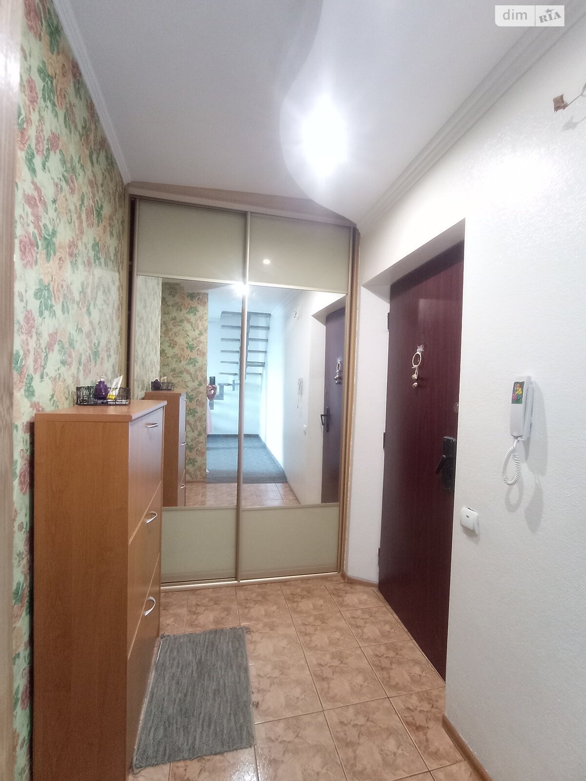 трикімнатна квартира в Тернополі, район Східний, на вул. Дорошенка Петра Гетьмана в довготривалу оренду помісячно фото 1 трикімнатна квартира в Тернополі, район Східний, на вул. Дорошенка Петра Гетьмана в довготривалу оренду помісячно фото 1