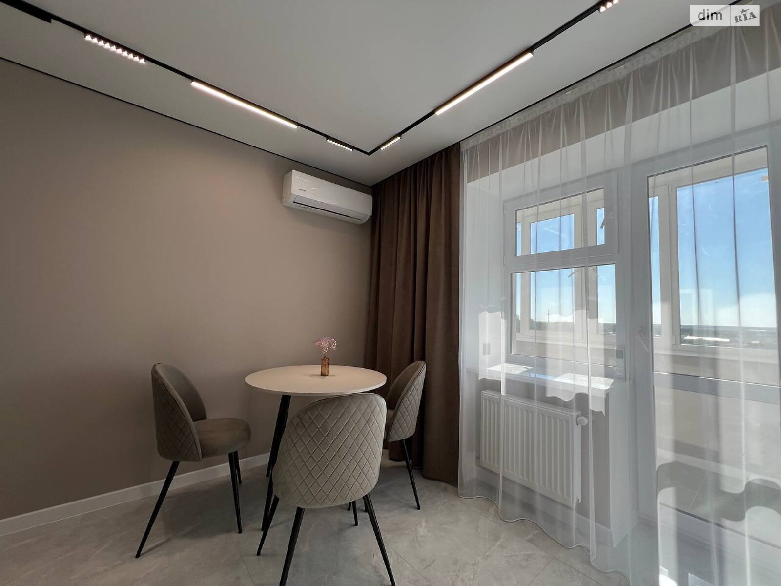 однокомнатная квартира в Тернополе, район Восточный, на ул. Довженко Александра в аренду на долгий срок помесячно фото 1