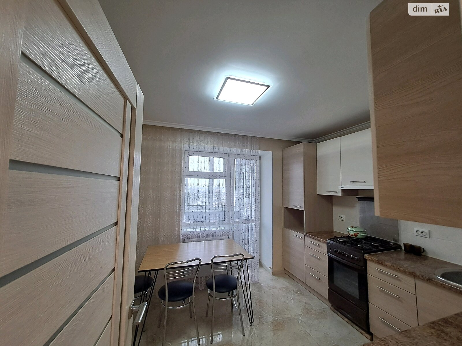 однокомнатная квартира в Тернополе, район Восточный, на ул. Довженко Александра 26 в аренду на долгий срок помесячно фото 1