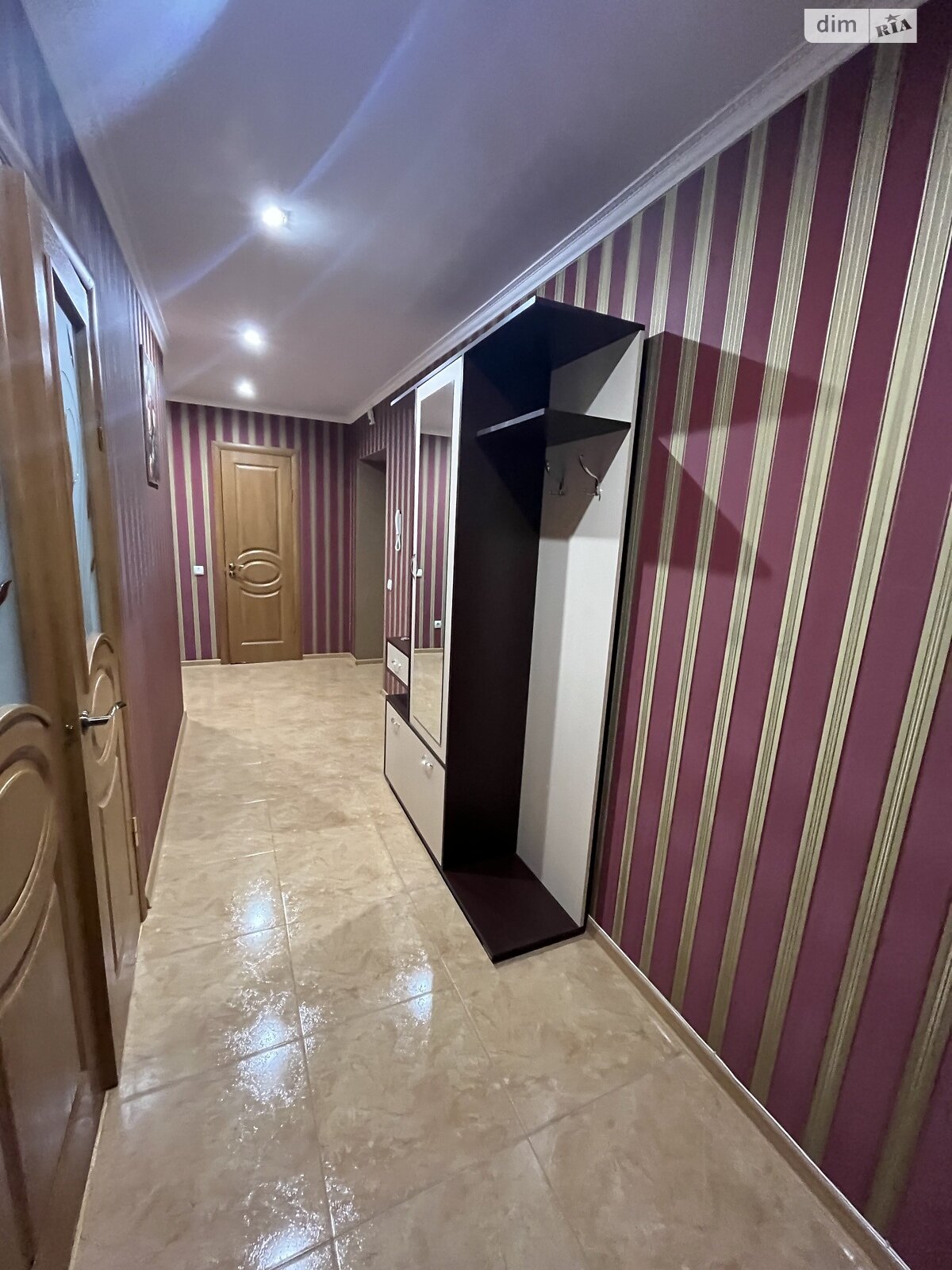 двокімнатна квартира в Тернополі, район Східний, на вул. Довженка Олександра 8Б в довготривалу оренду помісячно фото 1