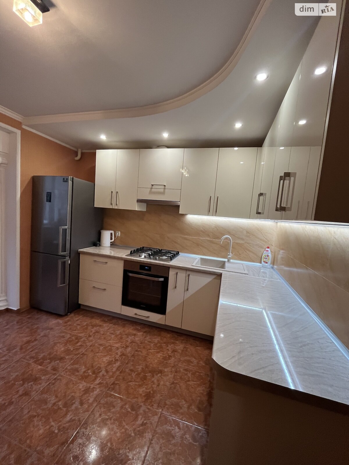 двокімнатна квартира в Тернополі, район Східний, на вул. Довженка Олександра 8Б в довготривалу оренду помісячно фото 1