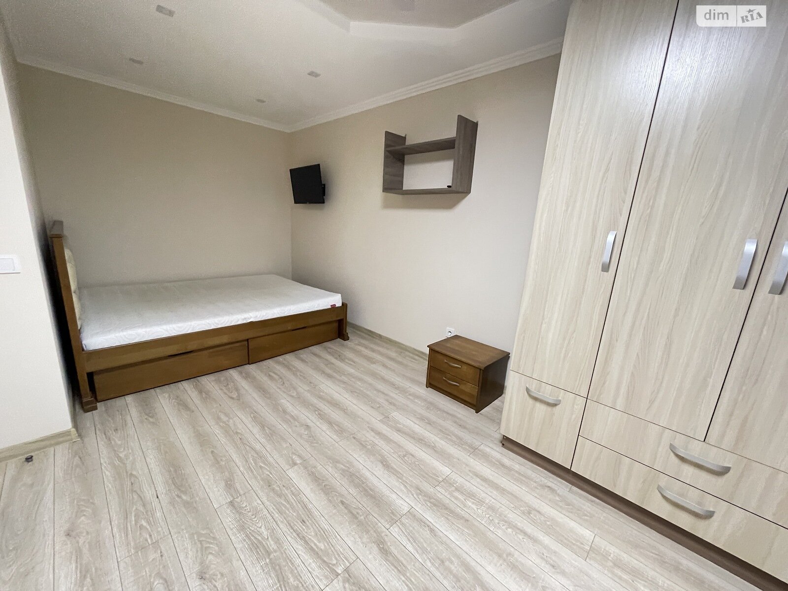 однокімнатна квартира в Тернополі, район Східний, на вул. Довженка Олександра 20 в довготривалу оренду помісячно фото 1 однокімнатна квартира в Тернополі, район Східний, на вул. Довженка Олександра 20 в довготривалу оренду помісячно фото 1