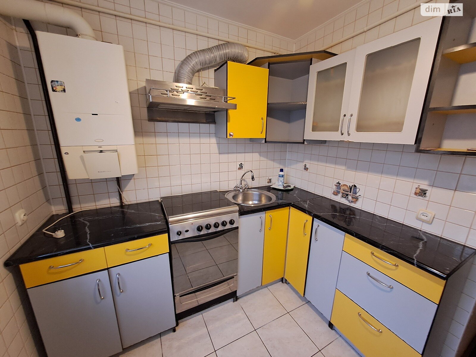 трехкомнатная квартира в Тернополе, район Восточный, на ул. Довженко Александра в аренду на долгий срок помесячно фото 1