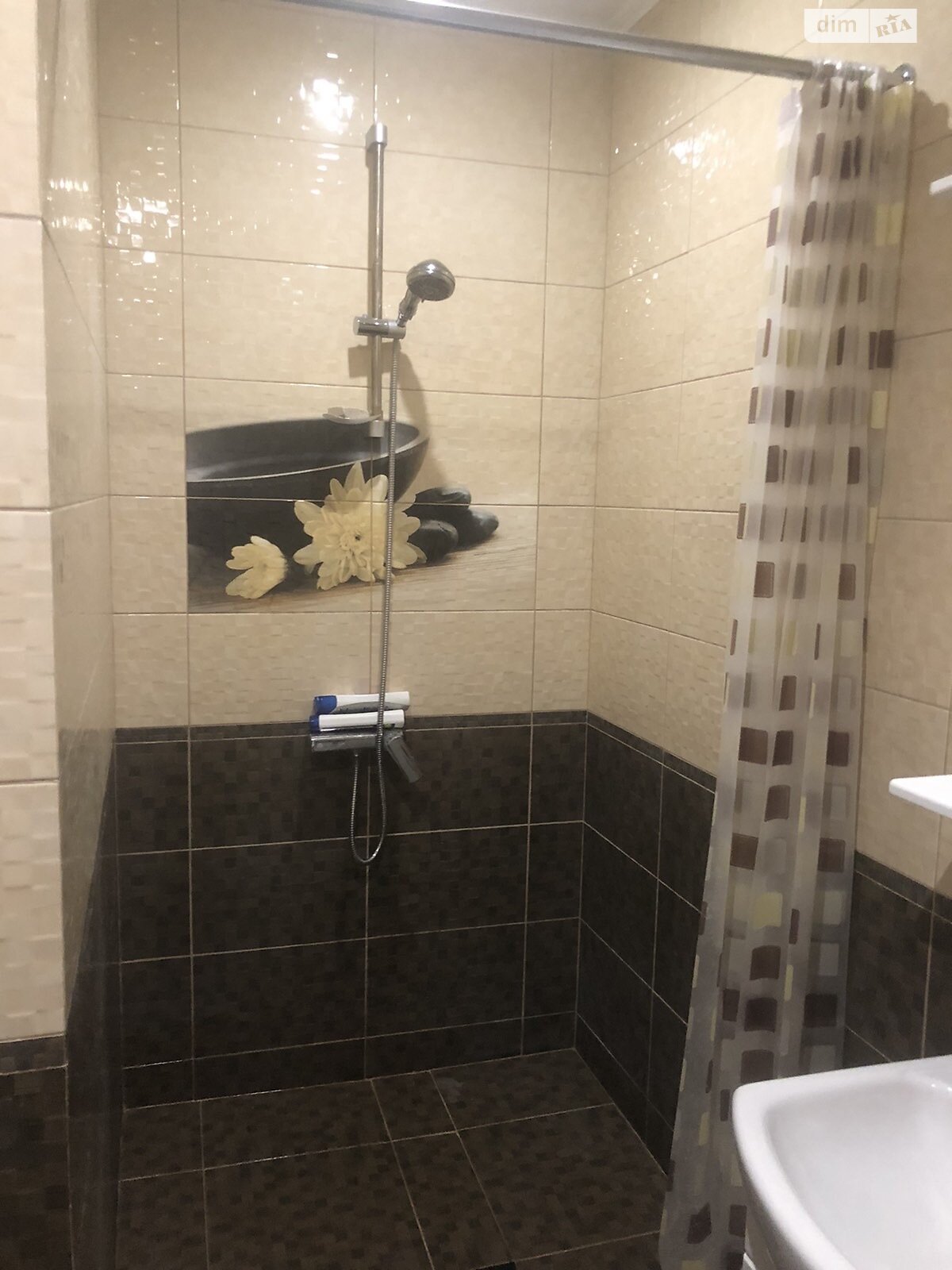 двокімнатна квартира в Тернополі, район Східний, на вул. Татарська 19 в довготривалу оренду помісячно фото 1