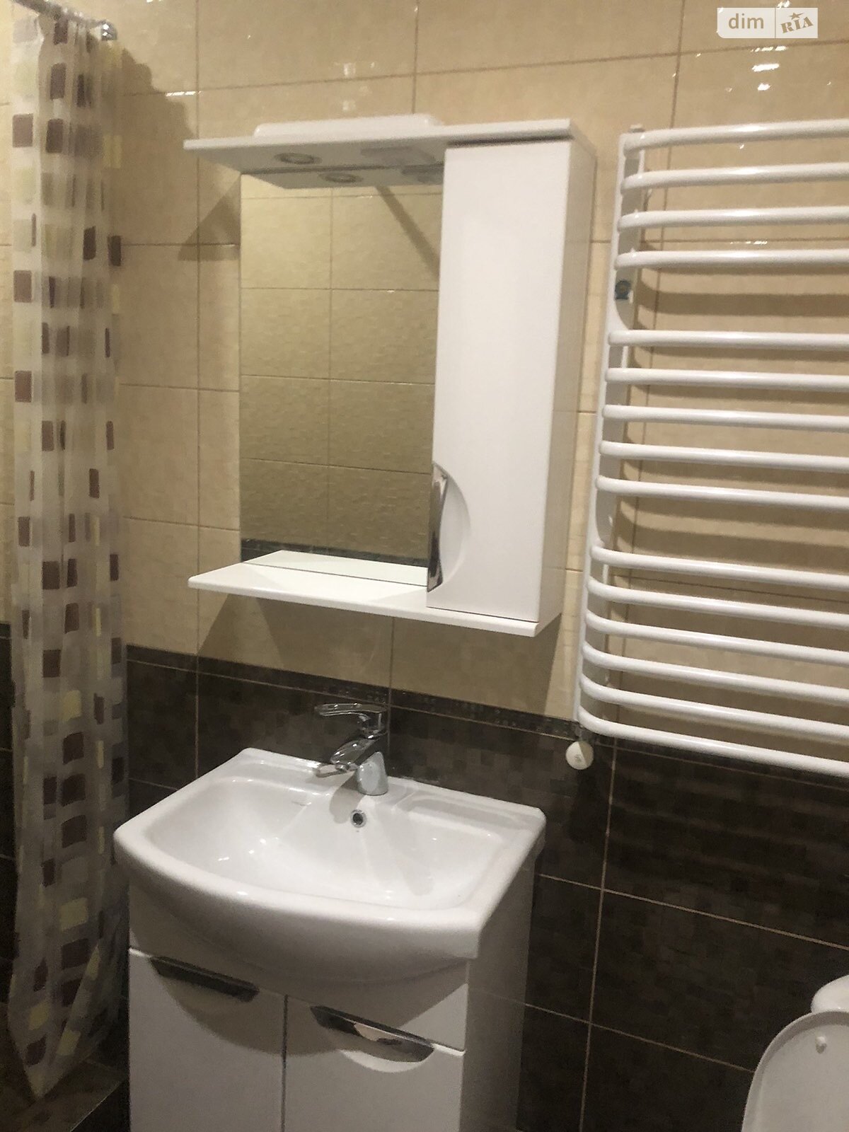 двокімнатна квартира в Тернополі, район Східний, на вул. Татарська 19 в довготривалу оренду помісячно фото 1