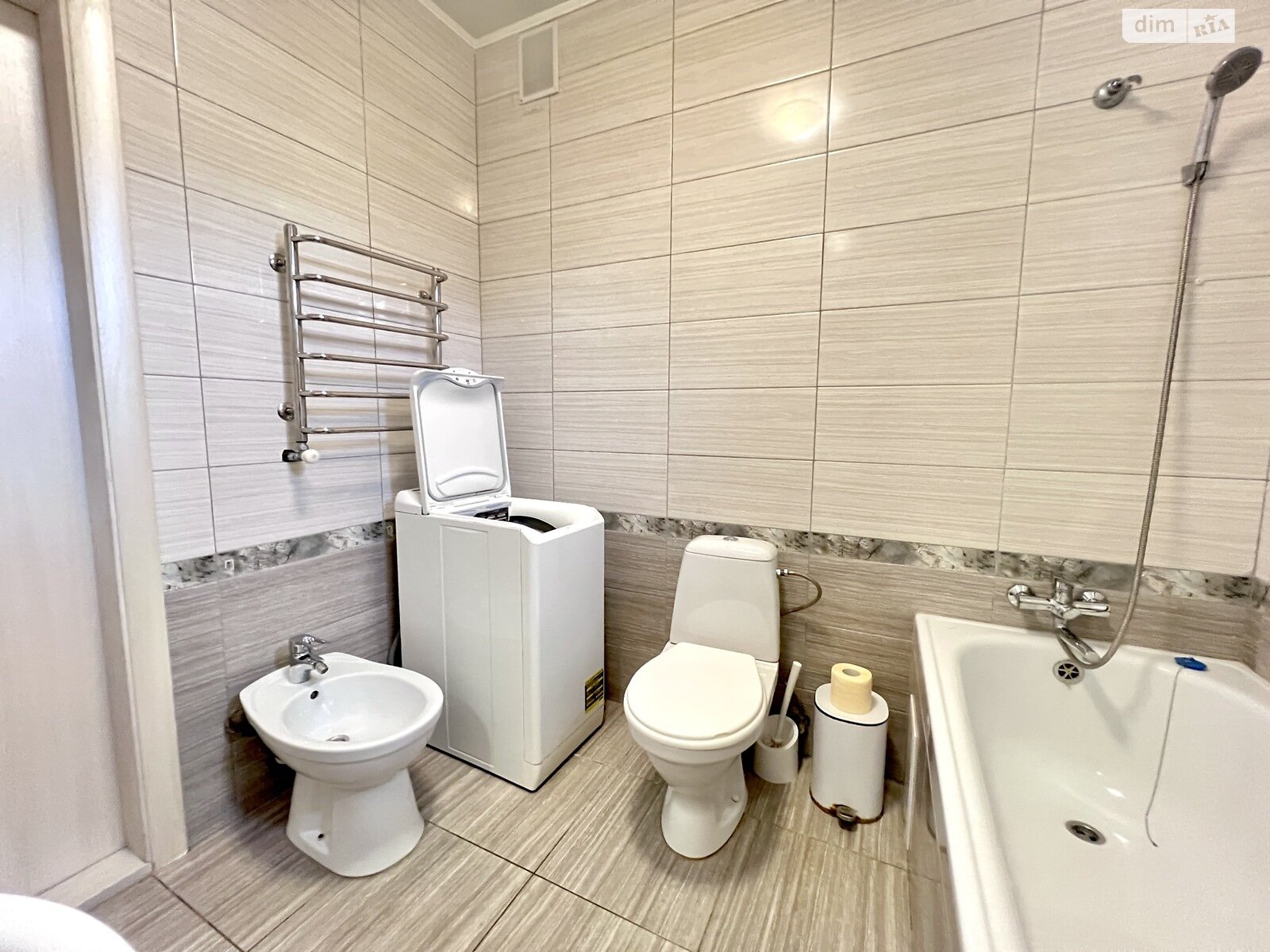 трикімнатна квартира в Тернополі, район Східний, на вул. Глибока в довготривалу оренду помісячно фото 1