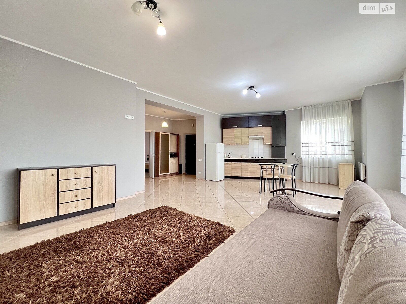 трикімнатна квартира в Тернополі, район Східний, на вул. Глибока в довготривалу оренду помісячно фото 1