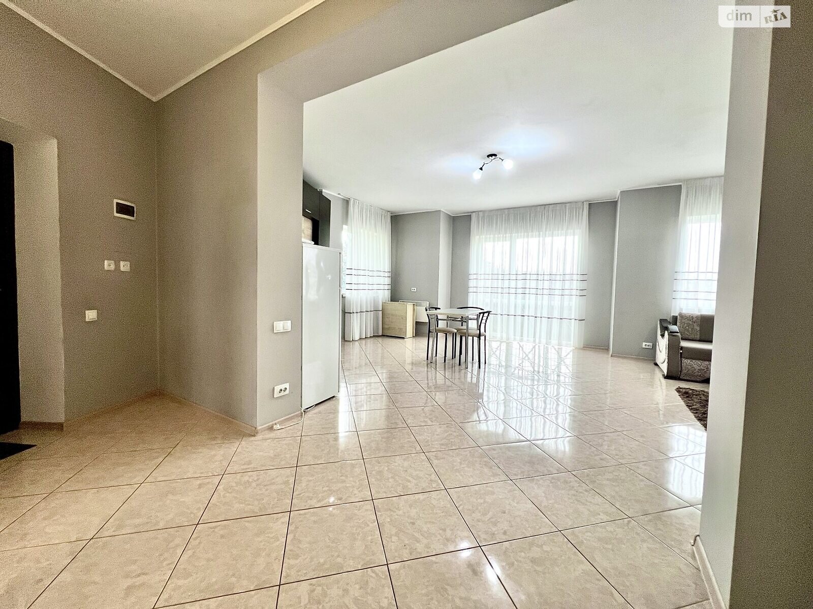 трикімнатна квартира в Тернополі, район Східний, на вул. Глибока в довготривалу оренду помісячно фото 1