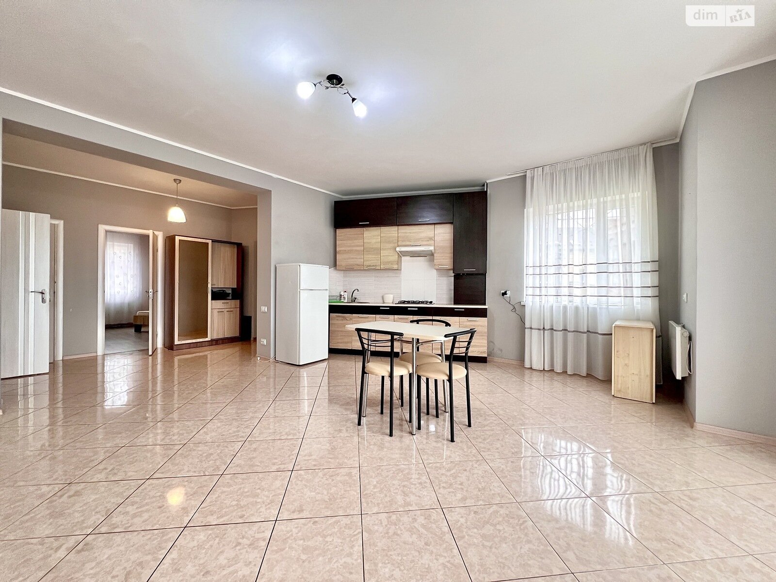 трикімнатна квартира в Тернополі, район Східний, на вул. Глибока в довготривалу оренду помісячно фото 1