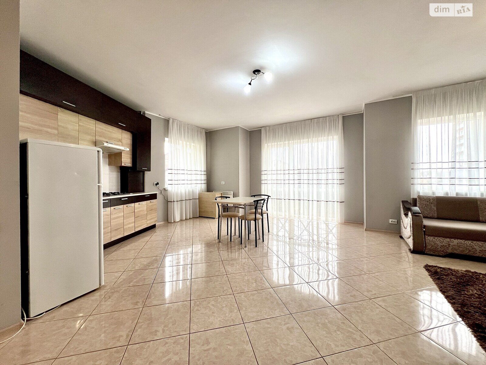 трикімнатна квартира в Тернополі, район Східний, на вул. Глибока в довготривалу оренду помісячно фото 1