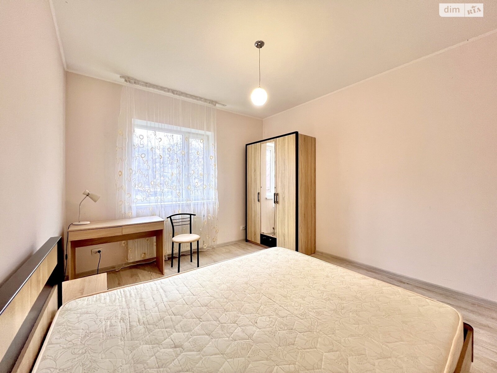 трикімнатна квартира в Тернополі, район Східний, на вул. Глибока в довготривалу оренду помісячно фото 1