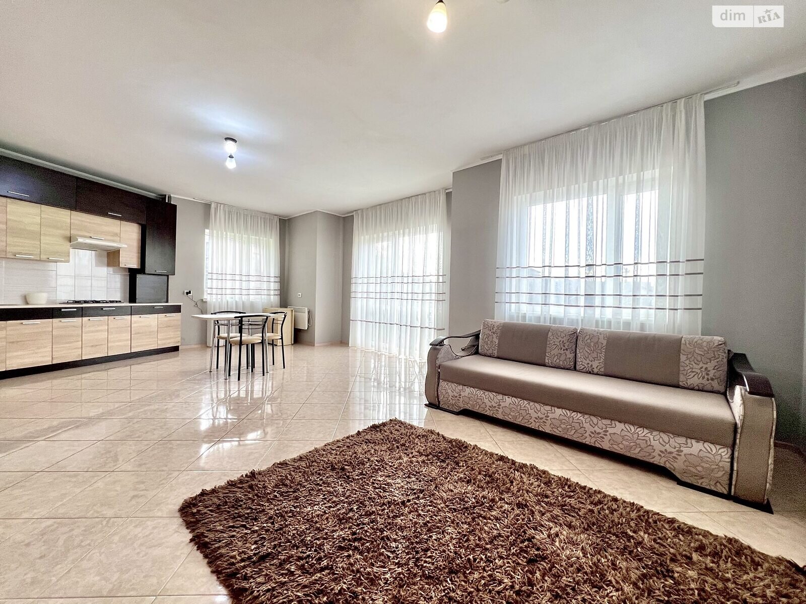 трикімнатна квартира в Тернополі, район Східний, на вул. Глибока в довготривалу оренду помісячно фото 1