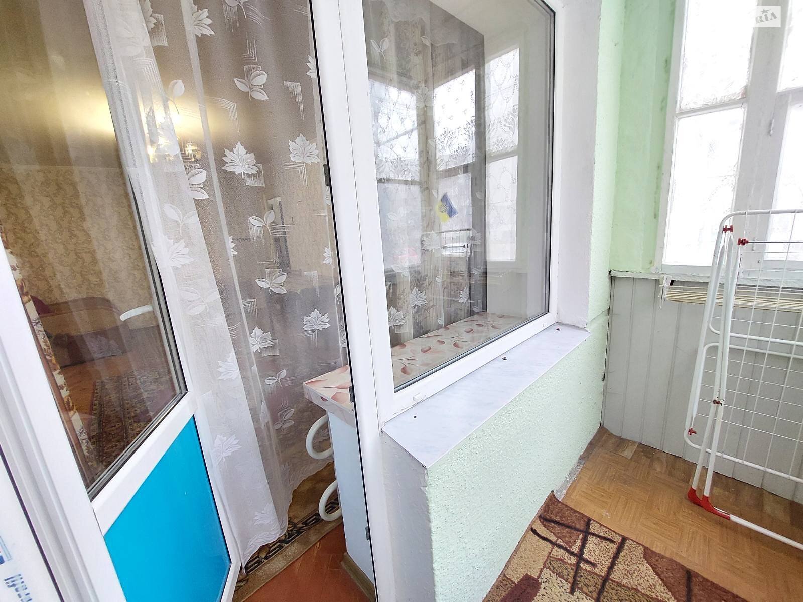 однокімнатна квартира в Тернополі, район Східний, на вул. Савури Клима в довготривалу оренду помісячно фото 1