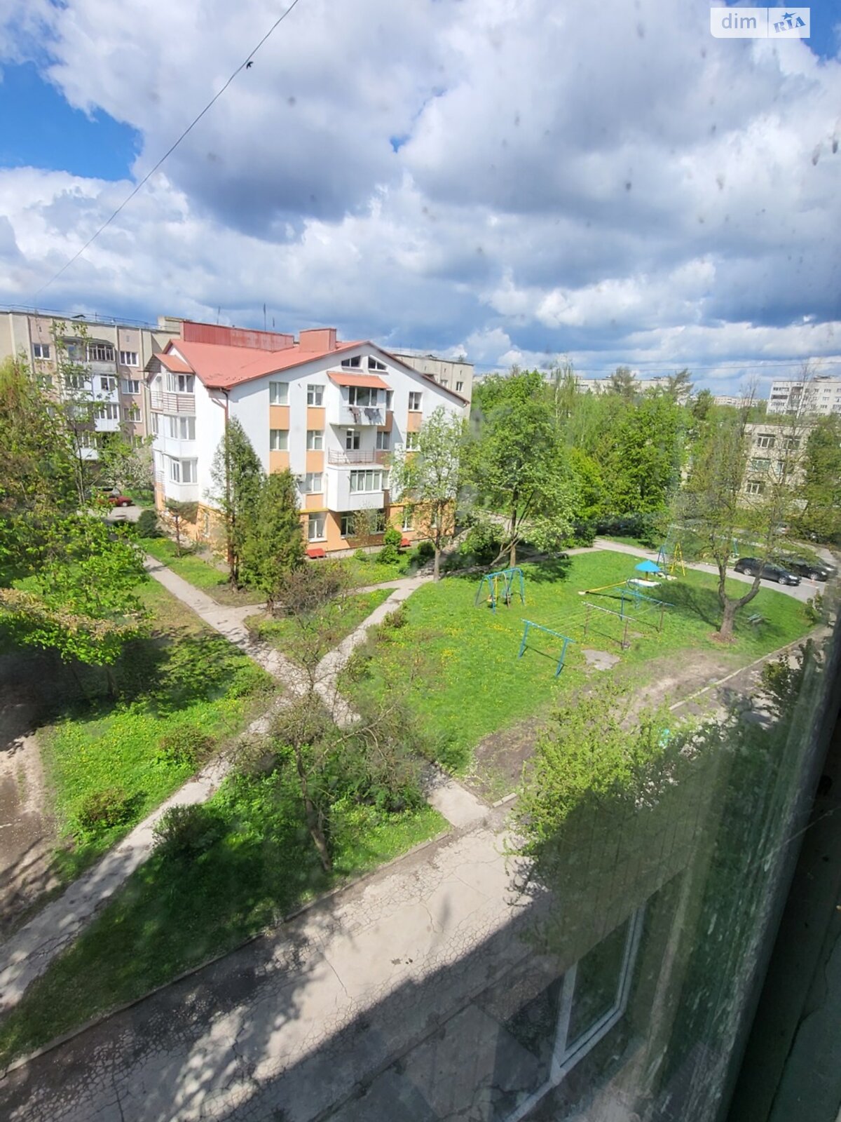 однокомнатная квартира с мебелью в Тернополе, район Восточный, на ул. Савуры Клима в аренду на долгий срок помесячно фото 1