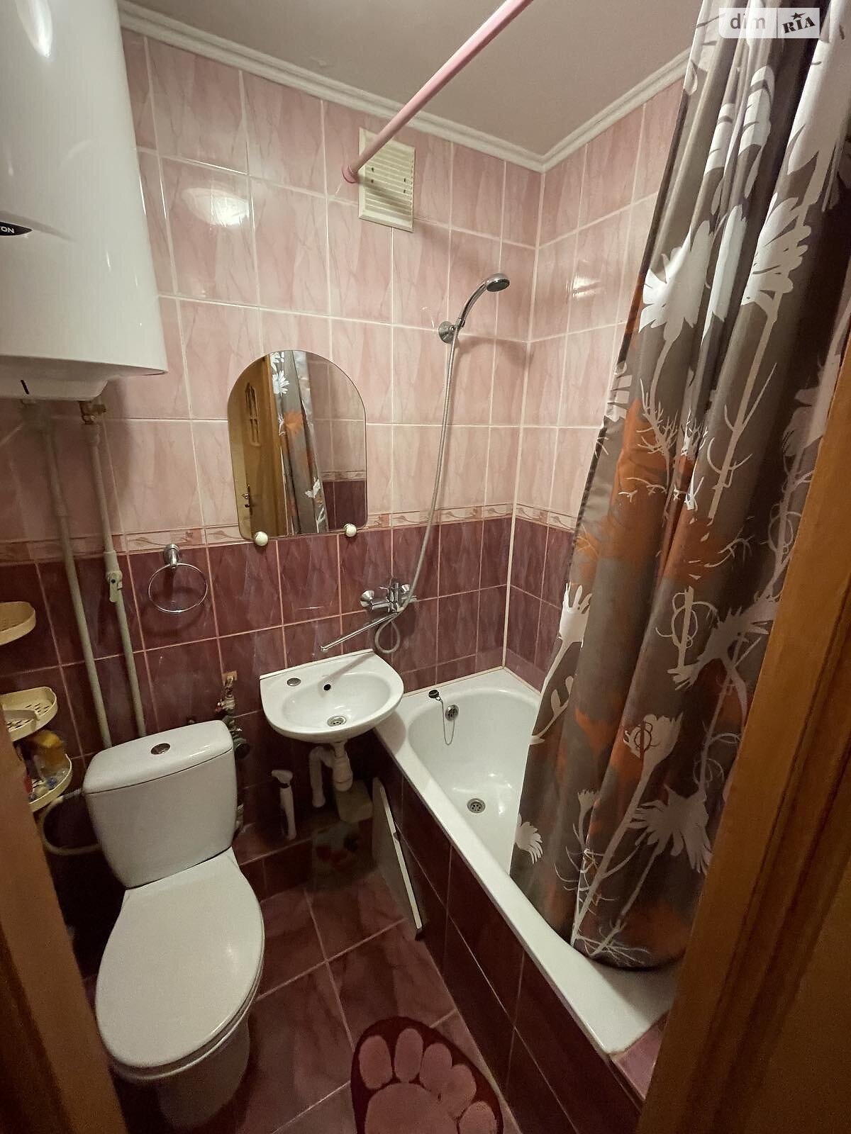 однокомнатная квартира в Тернополе, район Восточный, на ул. Савуры Клима в аренду на долгий срок помесячно фото 1