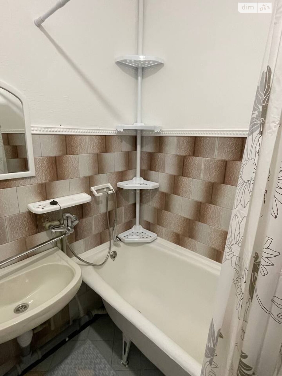 однокомнатная квартира в Тернополе, район Восточный, на ул. Савуры Клима в аренду на долгий срок помесячно фото 1