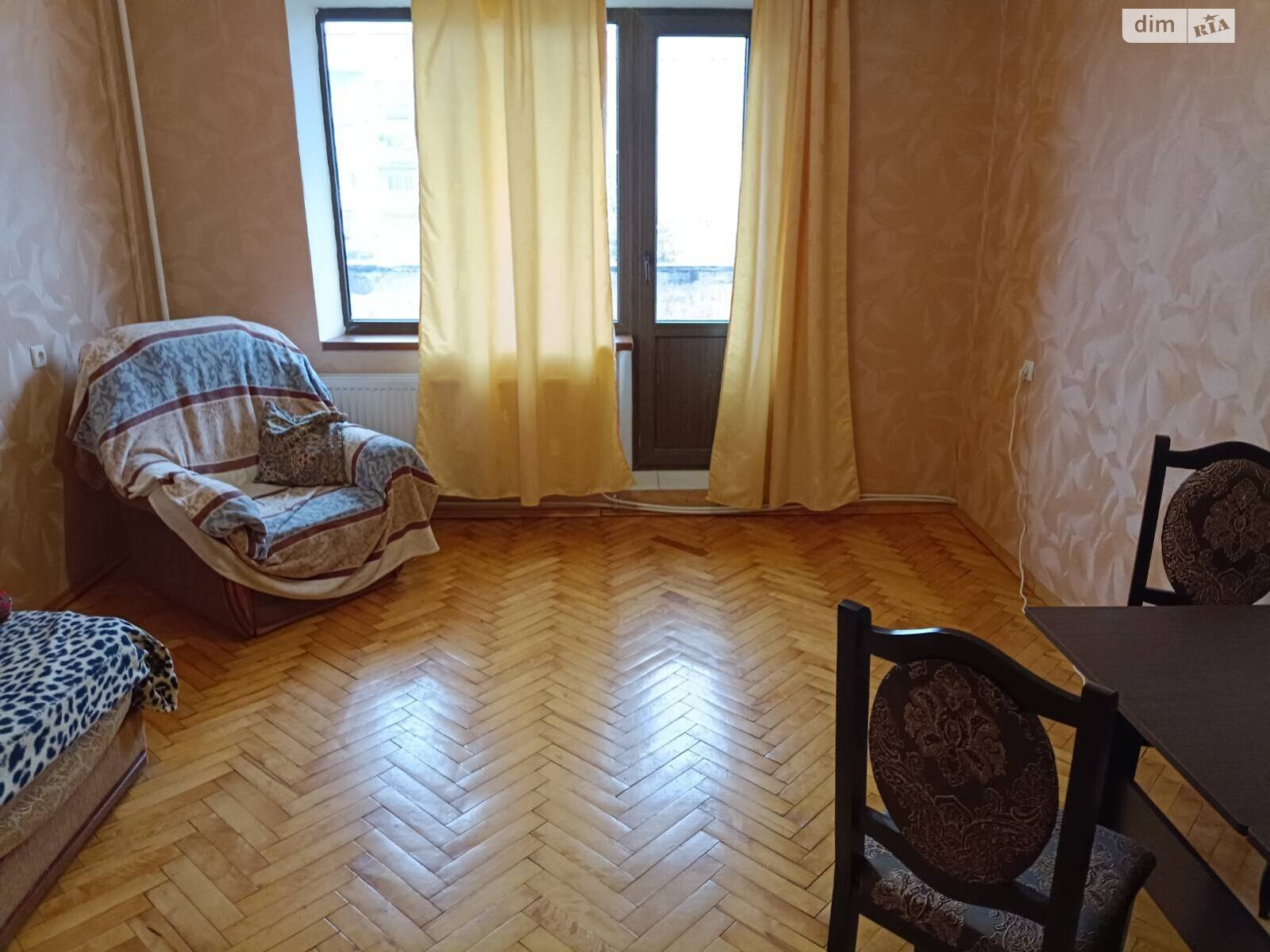 трикімнатна квартира в Тернополі, район Бам, на вул. Київська в довготривалу оренду помісячно фото 1 трикімнатна квартира в Тернополі, район Бам, на вул. Київська в довготривалу оренду помісячно фото 1