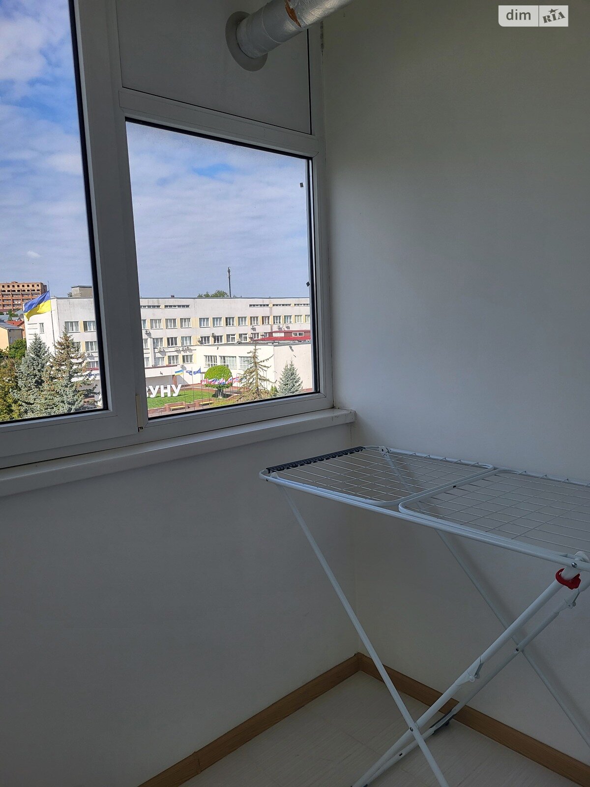 однокімнатна квартира в Тернополі, район Загребелля, на вул. Львівська 10 в довготривалу оренду помісячно фото 1 однокімнатна квартира в Тернополі, район Загребелля, на вул. Львівська 10 в довготривалу оренду помісячно фото 1