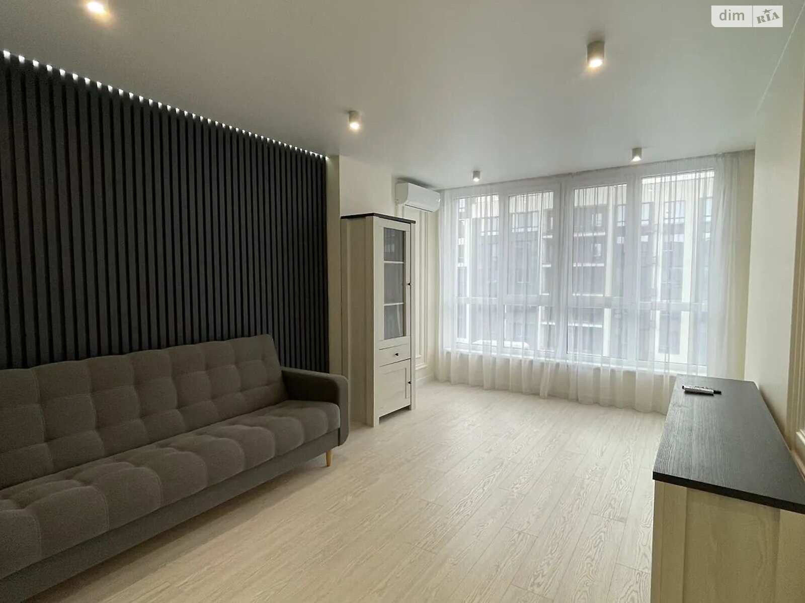 двухкомнатная квартира в Угорниках, на ул. Героев Николаева 129А корпус 10 в аренду на долгий срок помесячно фото 1