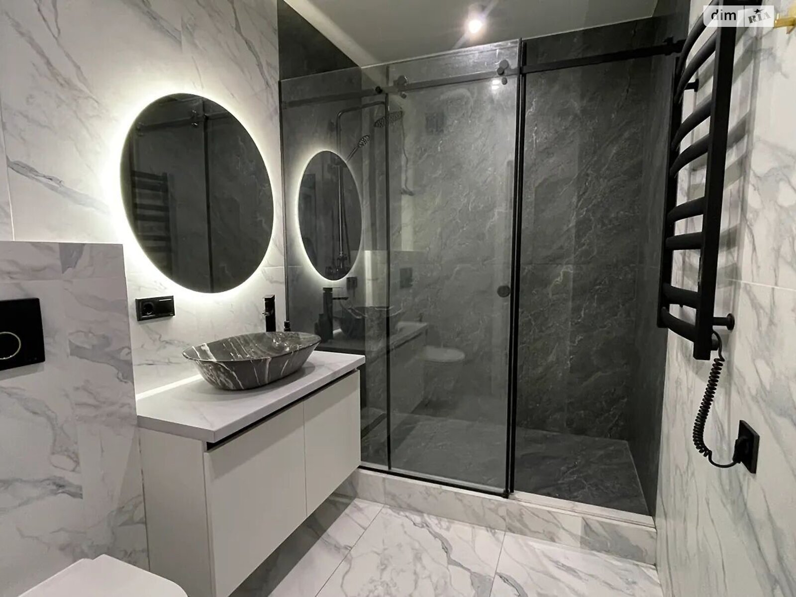 двухкомнатная квартира в Угорниках, на ул. Героев Николаева 129А корпус 10 в аренду на долгий срок помесячно фото 1