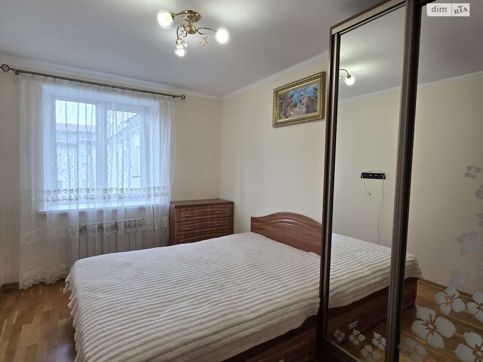 двокімнатна квартира в Угринові, район Пасічна, на вул. Тролейбусна 15 в довготривалу оренду помісячно фото 1 двокімнатна квартира в Угринові, район Пасічна, на вул. Тролейбусна 15 в довготривалу оренду помісячно фото 1