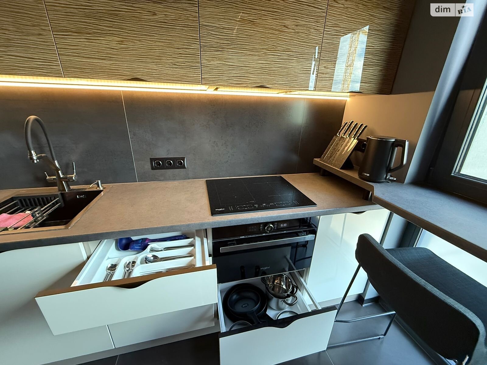 однокомнатная квартира в Ужгороде, район БАМ, на ул. Живописная 8 в аренду на долгий срок помесячно фото 1 однокомнатная квартира в Ужгороде, район БАМ, на ул. Живописная 8 в аренду на долгий срок помесячно фото 1