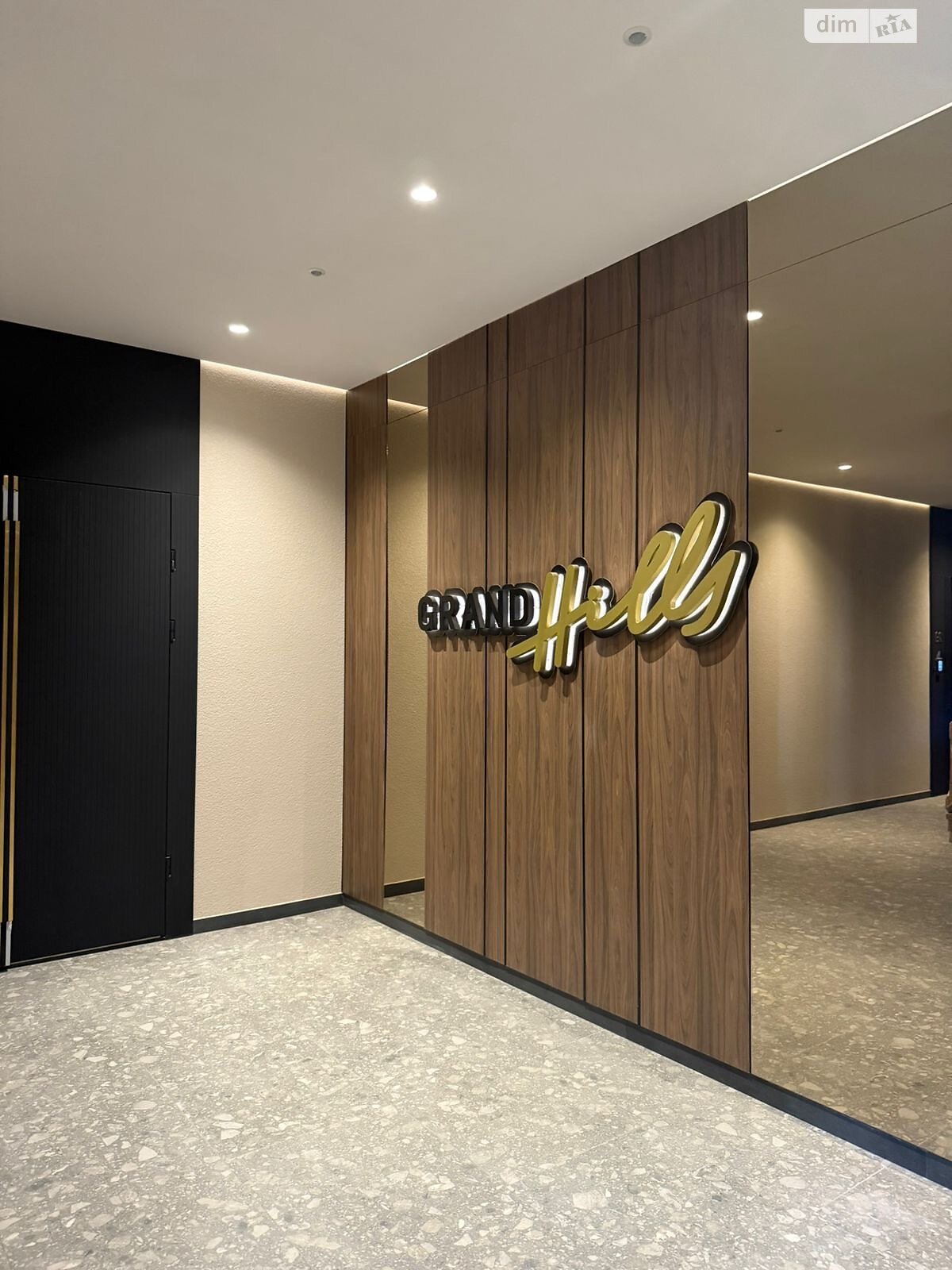 однокомнатная квартира в Ужгороде, район БАМ, на ул. Живописная 8 в аренду на долгий срок помесячно фото 1 однокомнатная квартира в Ужгороде, район БАМ, на ул. Живописная 8 в аренду на долгий срок помесячно фото 1