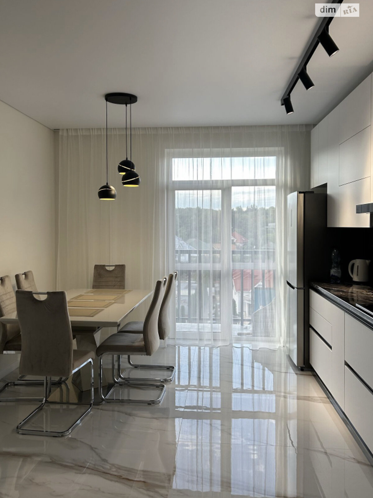 двухкомнатная квартира в Ужгороде, район БАМ, на ул. Собранецкая 160 в аренду на долгий срок помесячно фото 1 двухкомнатная квартира в Ужгороде, район БАМ, на ул. Собранецкая 160 в аренду на долгий срок помесячно фото 1