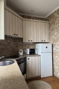 однокімнатна квартира в Ужгороді, район БАМ, на вул. Університетська в довготривалу оренду помісячно фото 2