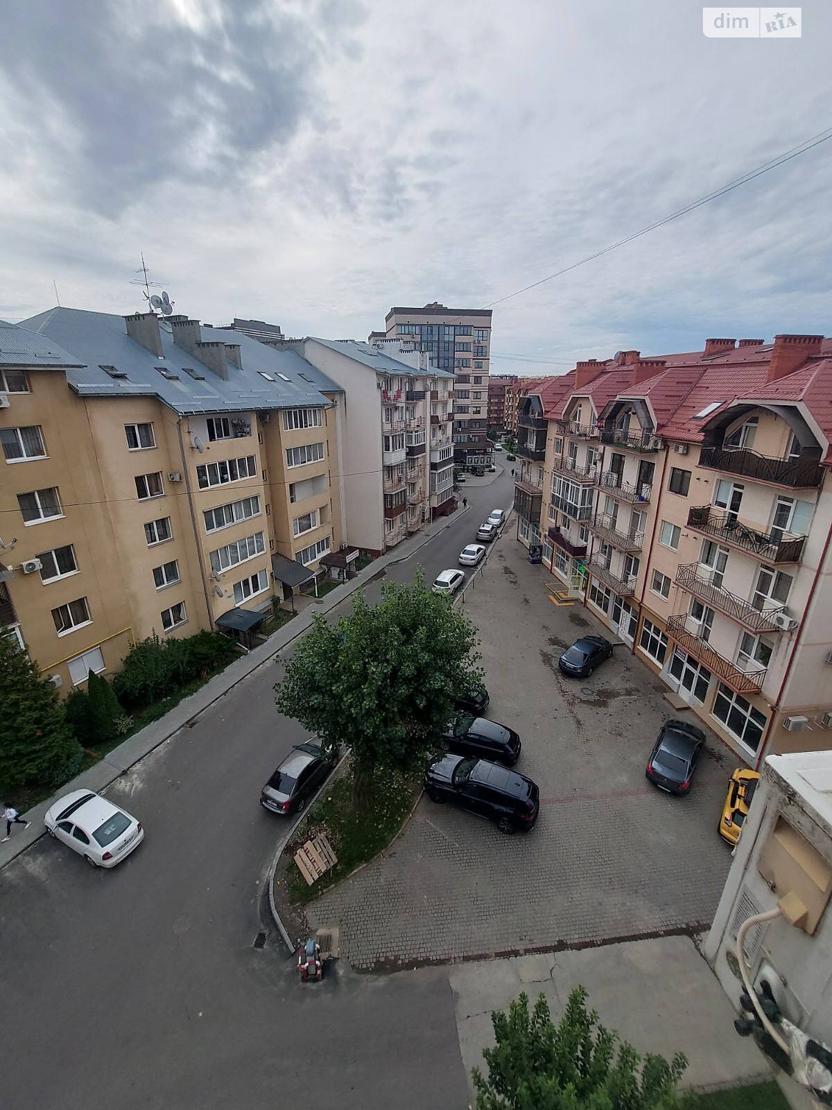 однокомнатная квартира в Ужгороде, район Боздош, на ул. А. Хиры 1 в аренду на долгий срок помесячно фото 1 однокомнатная квартира в Ужгороде, район Боздош, на ул. А. Хиры 1 в аренду на долгий срок помесячно фото 1