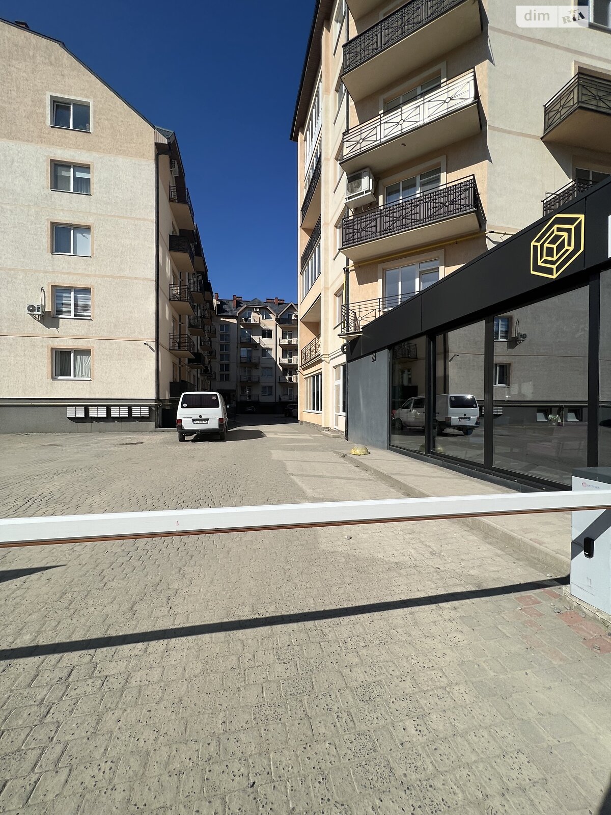 однокомнатная квартира в Ужгороде, район Боздош, на ул. Климпуша 14 в аренду на долгий срок помесячно фото 1 однокомнатная квартира в Ужгороде, район Боздош, на ул. Климпуша 14 в аренду на долгий срок помесячно фото 1