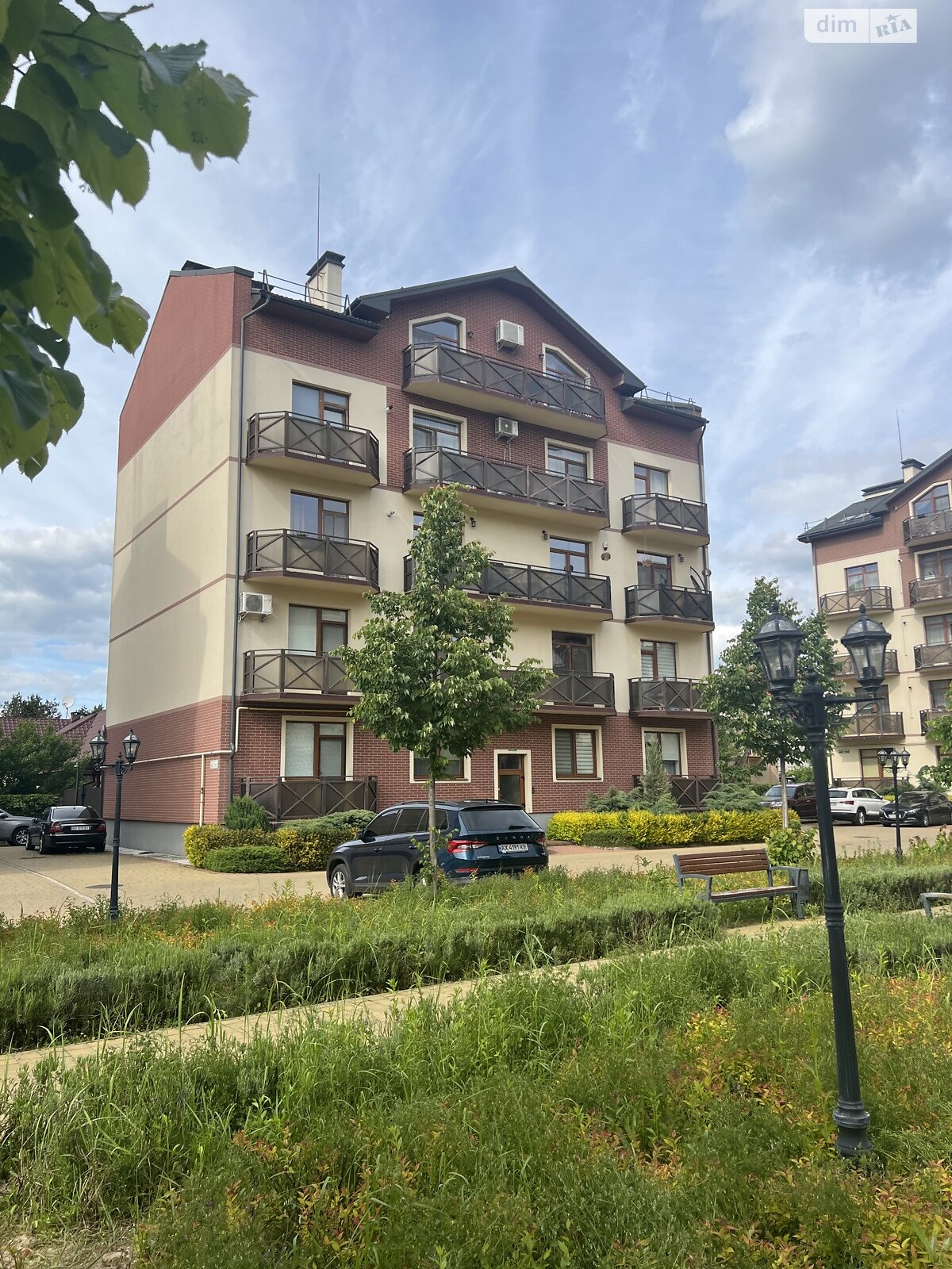 трехкомнатная квартира в Ужгороде, на ул. Флориана Заплетала 4 в аренду на долгий срок помесячно фото 1 трехкомнатная квартира в Ужгороде, на ул. Флориана Заплетала 4 в аренду на долгий срок помесячно фото 1