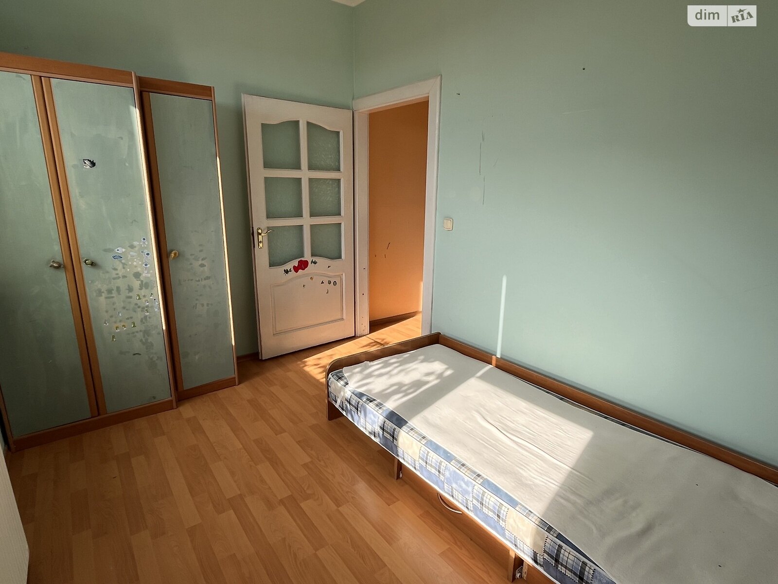 трехкомнатная квартира в Ужгороде, район Кальвария, на ул. Героев в аренду на долгий срок помесячно фото 1 трехкомнатная квартира в Ужгороде, район Кальвария, на ул. Героев в аренду на долгий срок помесячно фото 1