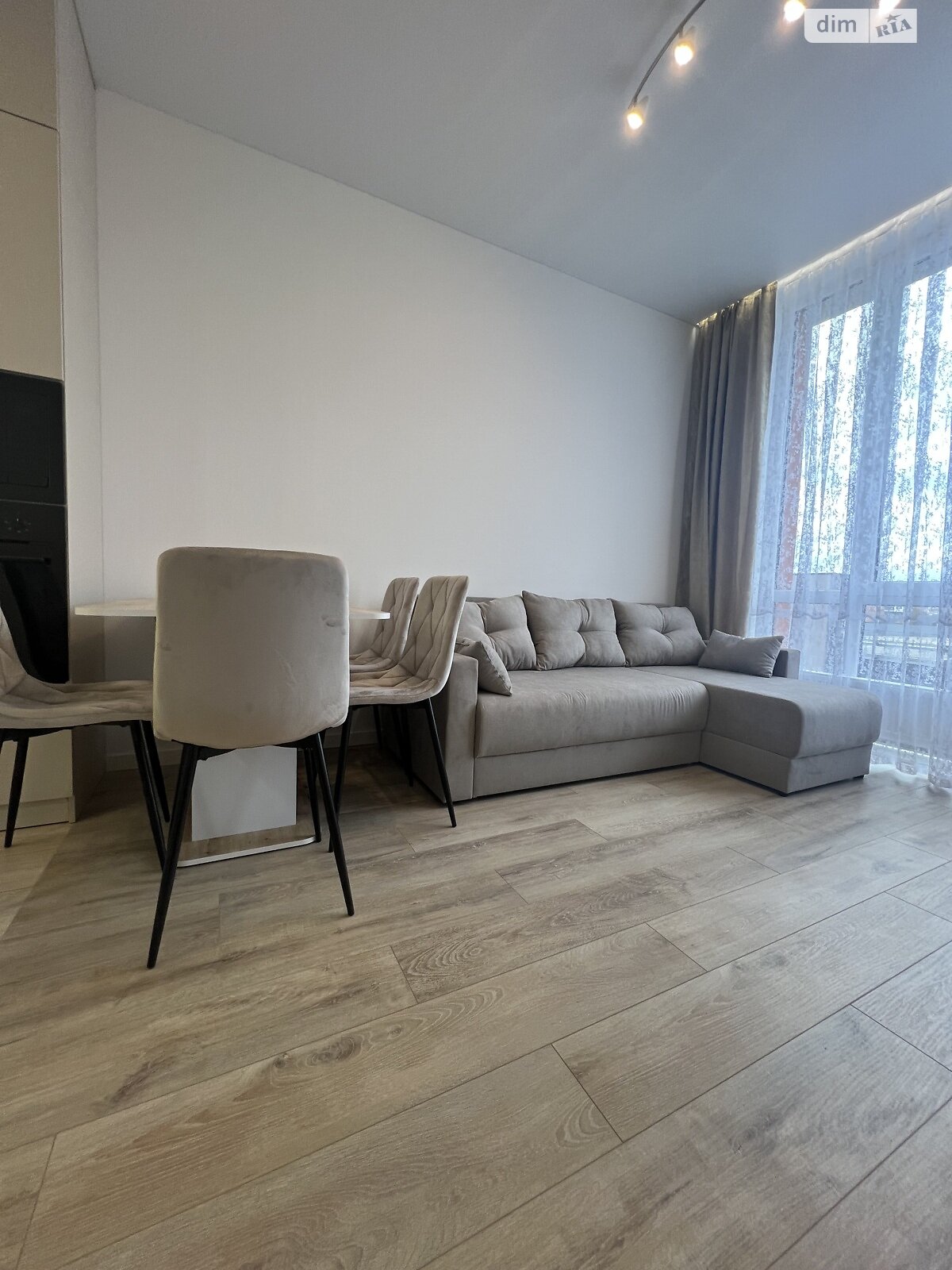 однокімнатна квартира з ремонтом в Ужгороді, на вул. Капушанська в довготривалу оренду помісячно фото 1 однокімнатна квартира з ремонтом в Ужгороді, на вул. Капушанська в довготривалу оренду помісячно фото 1