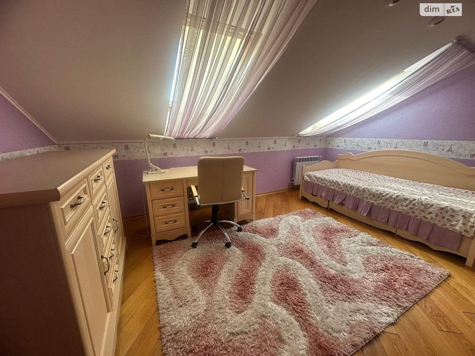 четырехкомнатная квартира в Ужгороде, район Компотный, на ул. Вишневая в аренду на долгий срок помесячно фото 1 четырехкомнатная квартира в Ужгороде, район Компотный, на ул. Вишневая в аренду на долгий срок помесячно фото 1