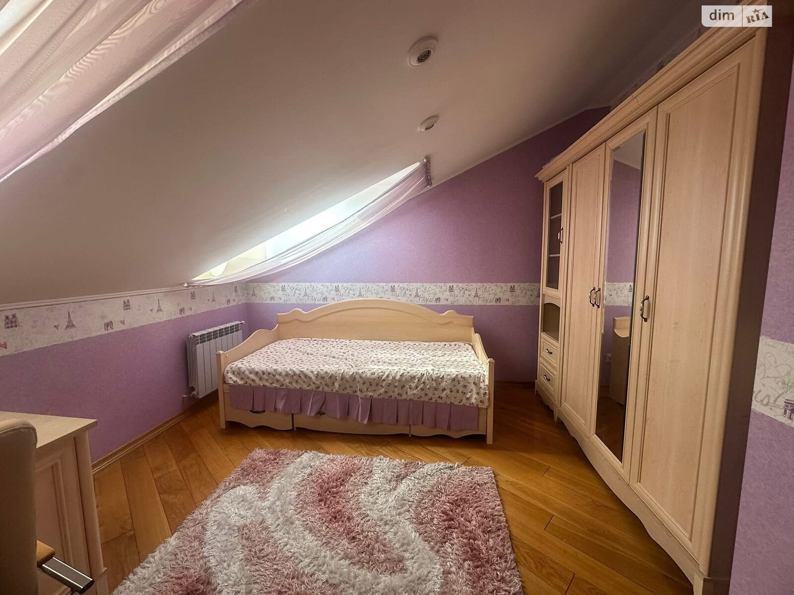 четырехкомнатная квартира в Ужгороде, район Компотный, на ул. Вишневая в аренду на долгий срок помесячно фото 1 четырехкомнатная квартира в Ужгороде, район Компотный, на ул. Вишневая в аренду на долгий срок помесячно фото 1